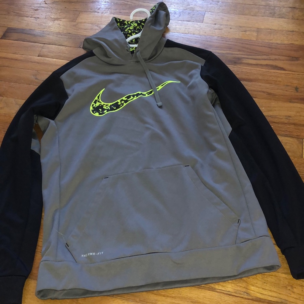 Nike sweat top